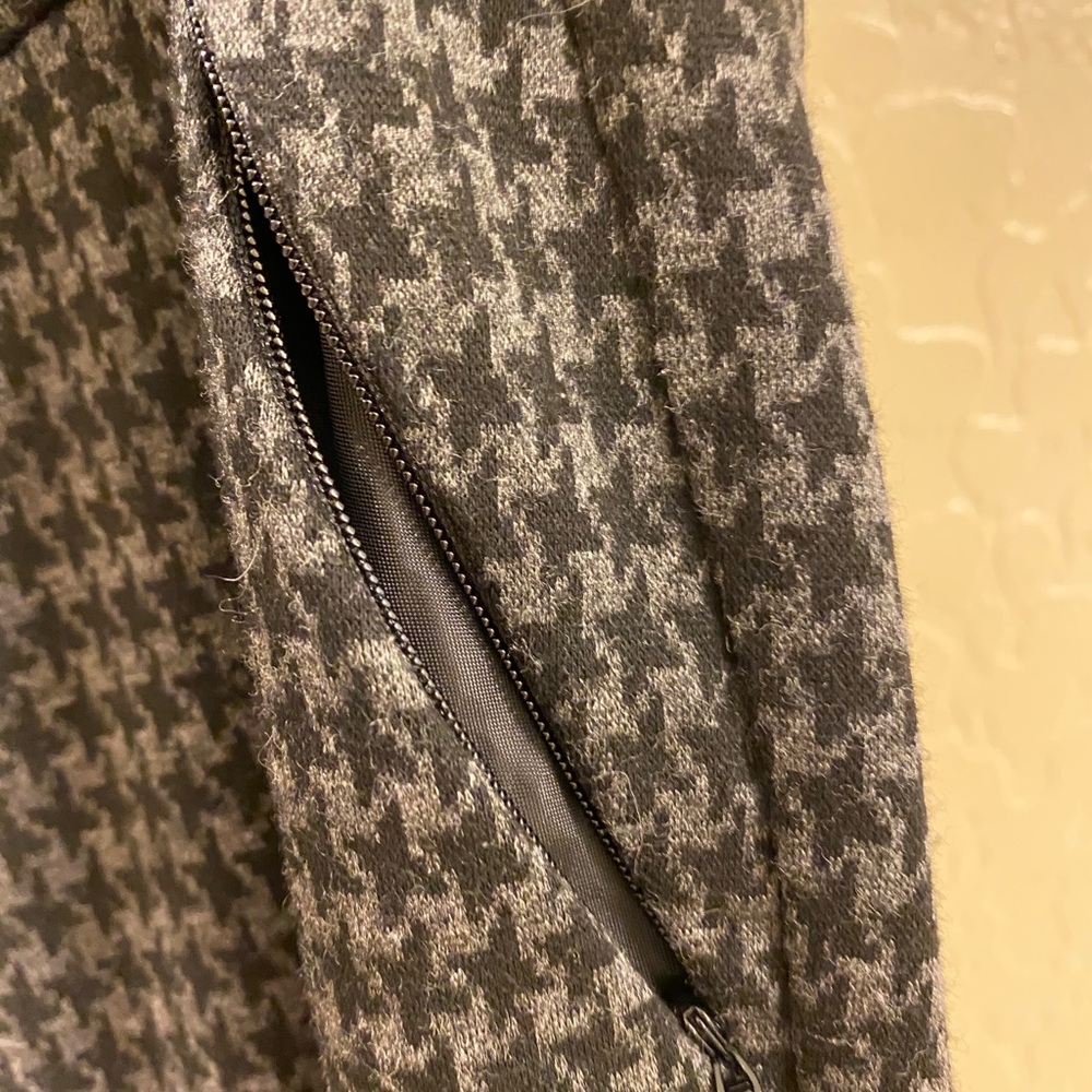 Perfect houndstooth zip pocket pants